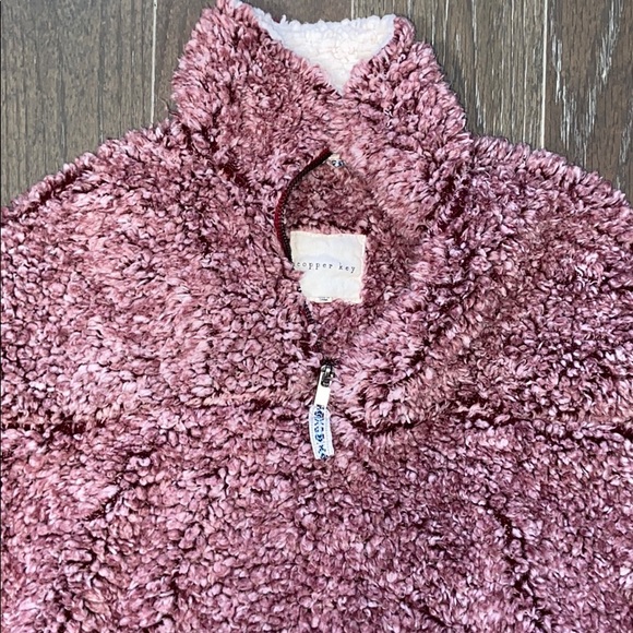 Copper Key Sherpa - Picture 2 of 3